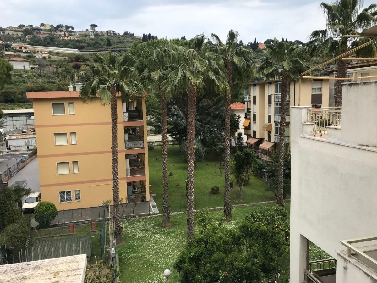 Il Giglio Apartment บอร์ดิเกรา ภายนอก รูปภาพ